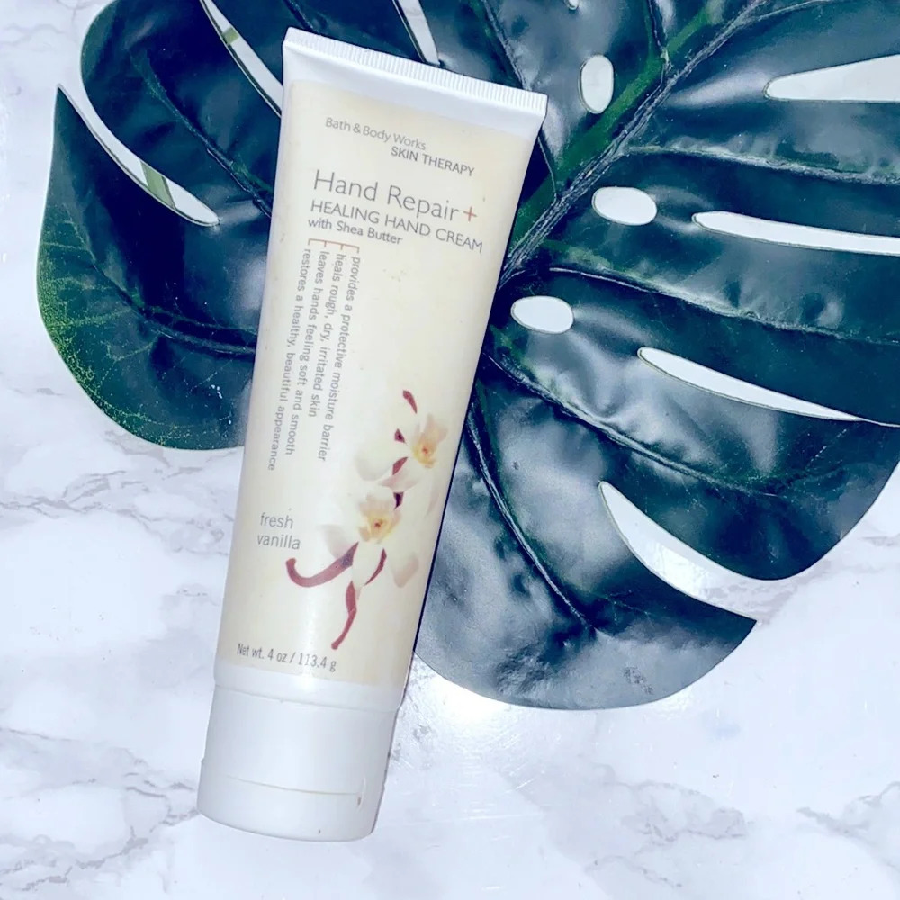 Bath & Body Works Skin Therapy  Hand Repair + healing hand cream- fresh vanilla